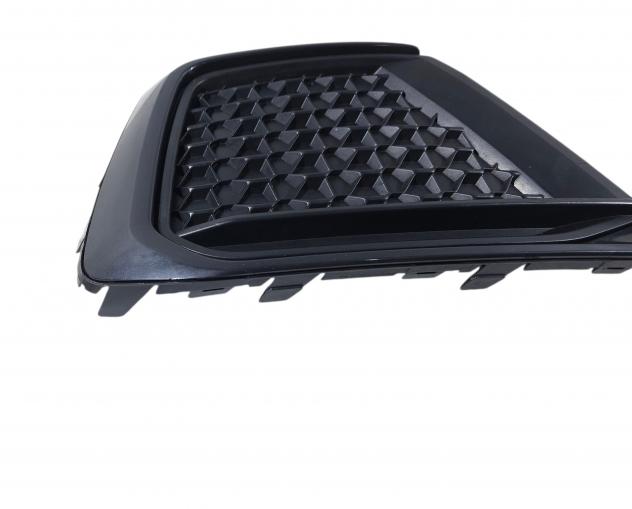 GRIGLIA PARAURTI ANTERIORE DESTRA AUDI A1 Sportback (GBA) 82A807682E Benzina 1000 (18) - Foto 4