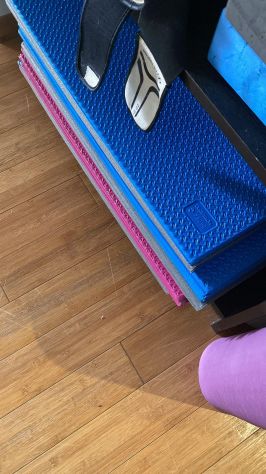 Attrezzatura palestra Pilates Yoga – lotto completo o singoli gruppi - Foto 9