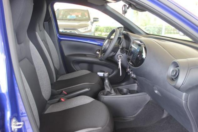 TOYOTA Aygo X 1.0 VVT-i 72 CV 5 porte Active rif. 22885018 - Foto 8