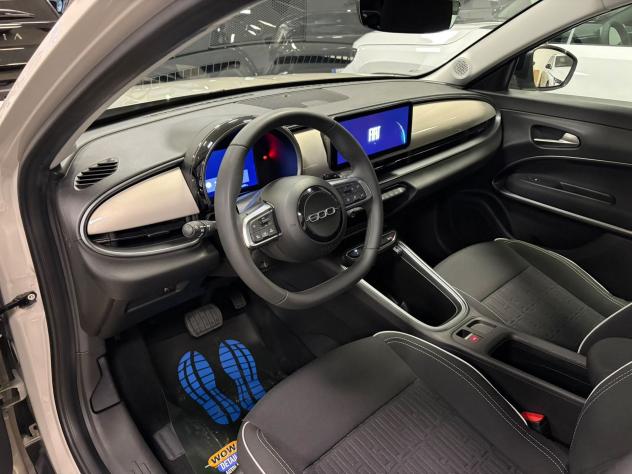 FIAT 600 1.2 Hybrid 145cv - Foto 7