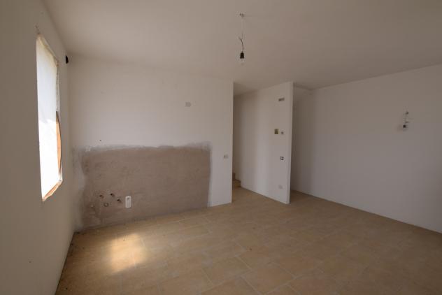 CASA AFFIANCATA di 7 vani e di 175 mq (PEDEROBBA) rif. DB030AB - Foto 6