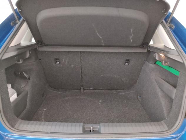 Škoda Kamiq 1.5 TSI 110KW BLACK DOTS - Foto 9