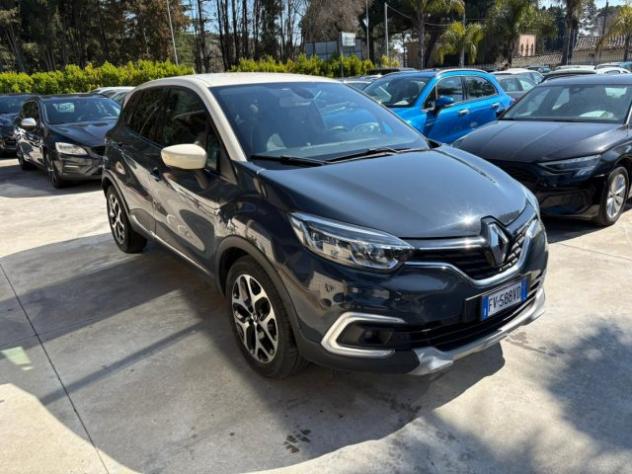 RENAULT Captur dCi 8V 90 CV EDC Sport Edition rif. 23482103 - Foto 3