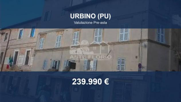 Immobile in asta di 430 m² con più di 5 locali in vendita a Urbino