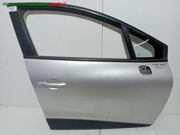 PORTA ANT. DX CON SE NO ALZ GRIGIO CHIARO MET.  999-U1310876 Carrozzeria  Lamierati esterni  Porte  Porta ant. dx. RENAULT - CLIO IV 2012  2019