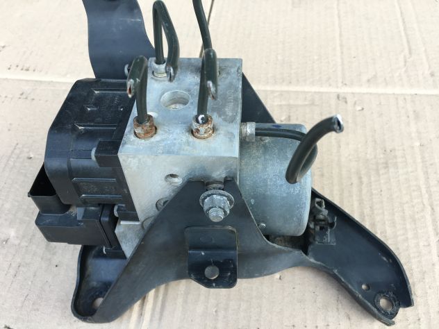 Pompa / Centralina ABS 11000031300 NISSAN NAVARA PICK UP D22 2004 - Foto 2