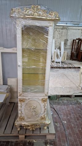 Vetrina barocca foglia oro avorio legno decorata con spedizione