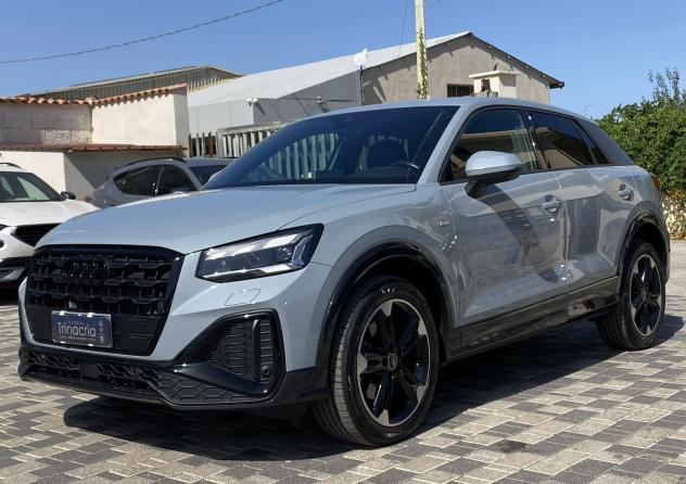 Audi Q2 S Line interno ed esterno 2.0 TDI 150CV s-tronic 35