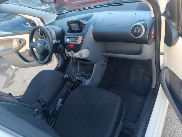 Toyota Aygo 1.0 5 porte Sol Connect - Foto 8