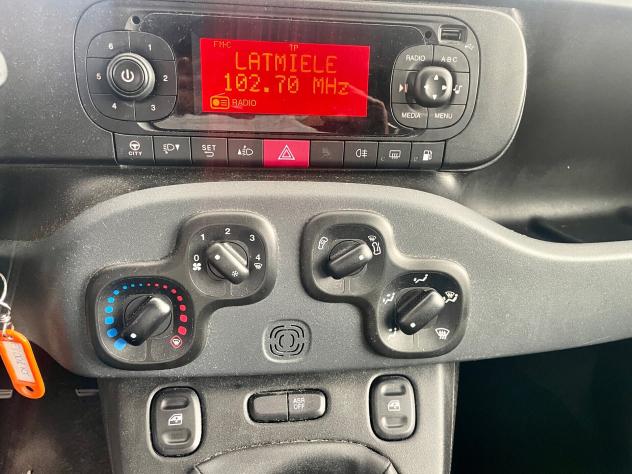 Fiat Panda 1.2 GPL CASA MADRE 2019 - Foto 10