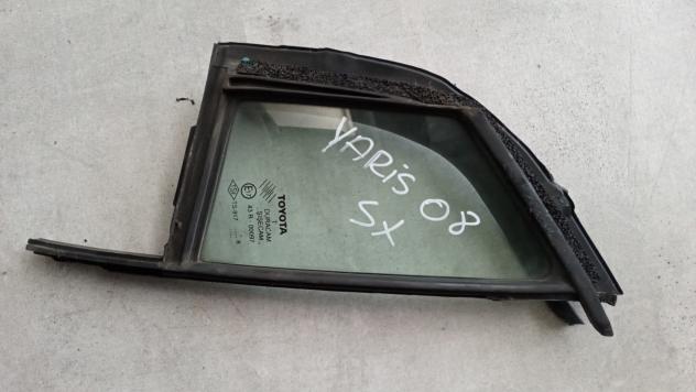 VETRO FISSO POSTERIORE SX TOYOTA Yaris Serie (0305)