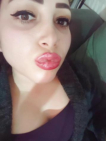 Cosa stai facendo sul divano? Non è meglio se mi scrivi? Tel: