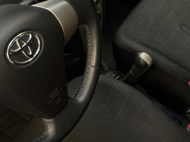 TOYOTA Yaris 1.0 5 porte Sol rif. 23895925 - Foto 10