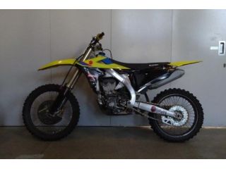Suzuki Valenti       RM-Z 450