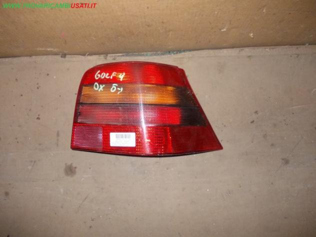 FANALE POST.D.(versione con indicatore di direzione brunito) VOLKSWAGEN GOLF (1J/1E)  Parti elettriche  Fanaleria  Fanali  Fanale post. sx. VOLKSWAGEN