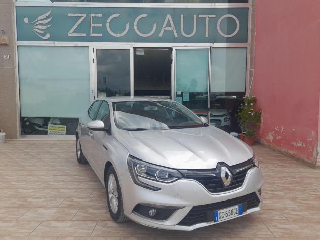 RENAULT - Mégane - Sporter Blue dCi 115CV EDC Bus.