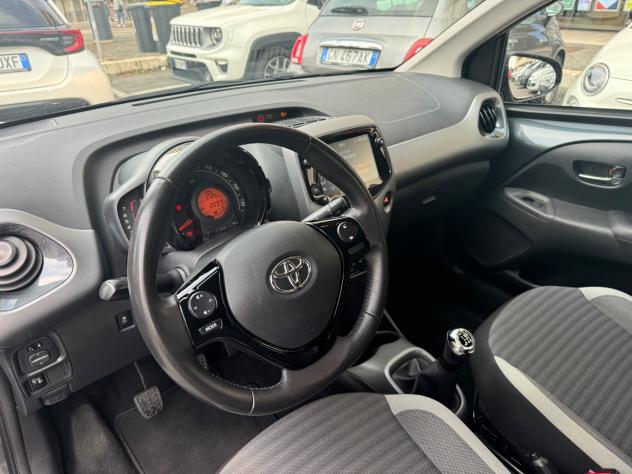 Toyota Aygo 1.0 VVT-i 72 CV 5 porte x-play MMT LED CAR PLAY KAMERA PDC - Foto 8