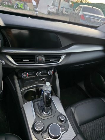Bellissima Alfa Romeo Stelvio anno 2019 - Foto 4