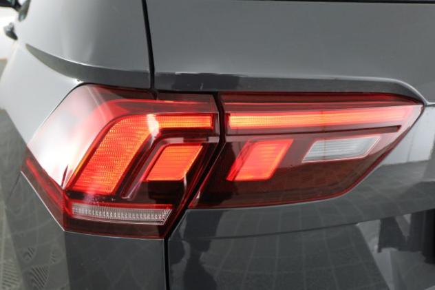 VOLKSWAGEN Tiguan Tiguan 2.0 TDI 150 CV SCR DSG Life rif. 23802202 - Foto 10