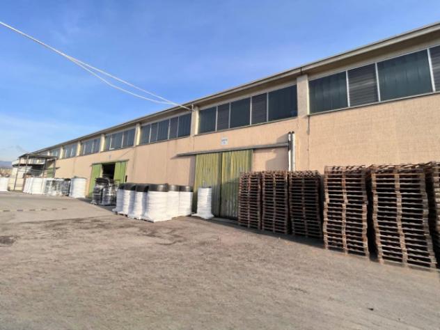 Immobile di 1350 m² con 3 locali in affitto a Paderno Franciacorta - Foto 14