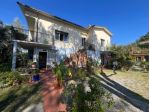Villa in vendita a Lucca 200 mq  Rif: 1447810