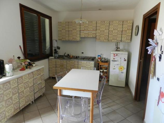 APPARTAMENTO di 3 vani e di 60 mq (ROSIGNANO MARITTIMO - Rosignano Solvay) rif. R0261 - Foto 3