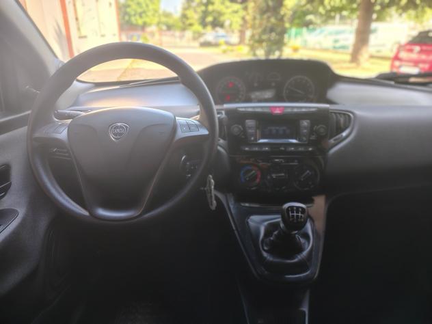 Lancia Ypsilon Hybrid Condizioni Pari al Nuovo! - Foto 9