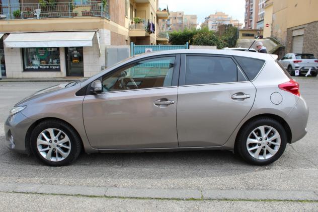 Toyota Auris 1.4 D-4D Active - Foto 8