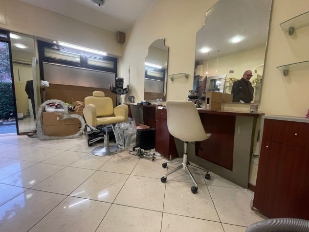 MARGHERA centro, negozio vetrinato fronte strada - Foto 4