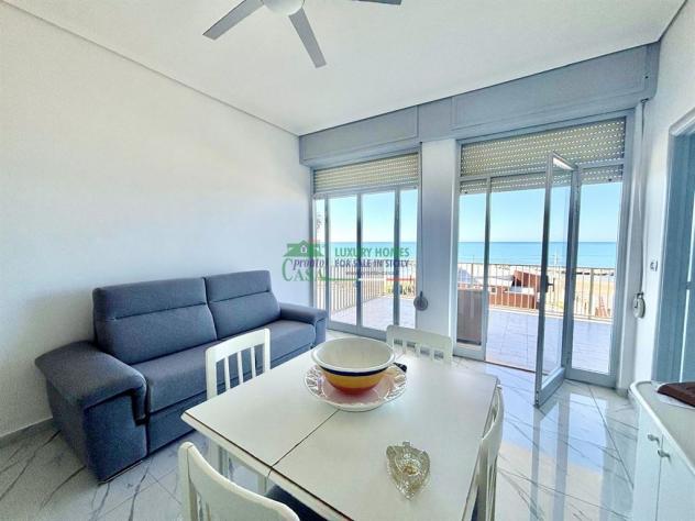 APPARTAMENTO CON TERRAZZO FRONTE MARE – MARINA DI RAGUSA - Foto 3