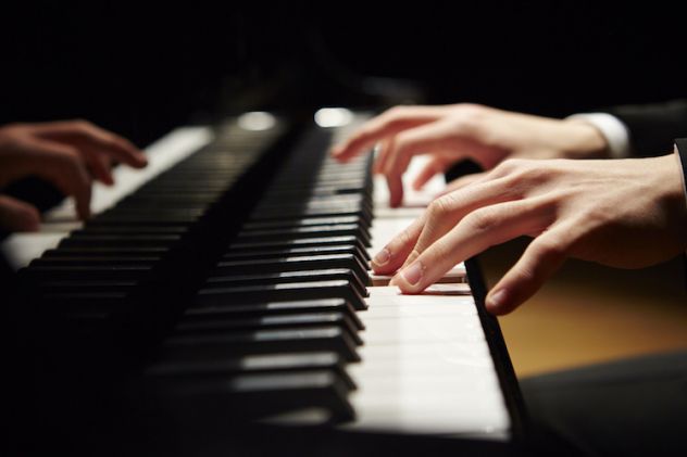 Pianista classico, swing a Torino