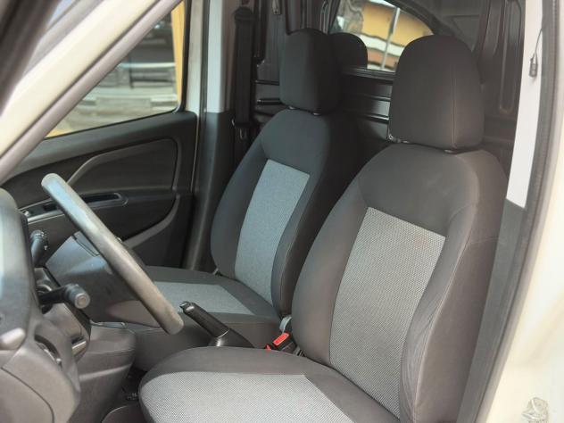 FIAT Doblò 1.6 Mjt 16v 120cv LOUNGE MAXI - Foto 6
