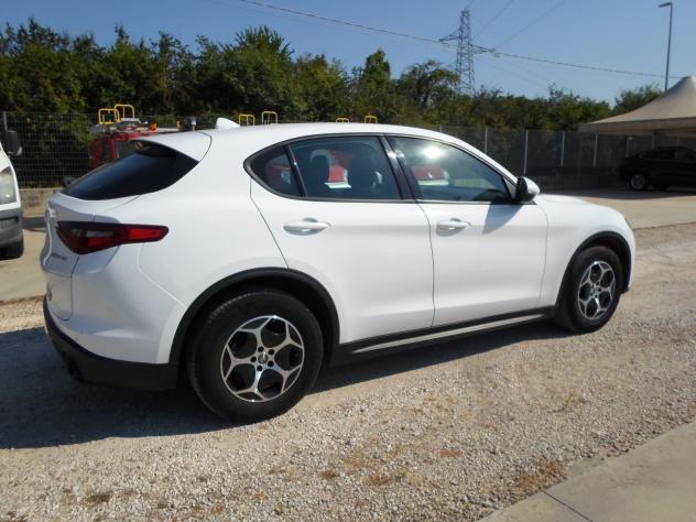 Alfa Romeo Stelvio 2.2 Turbodiesel 190 CV AT8 Q4 Super Business - Foto 4