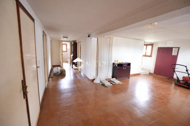 CASA INDIPENDENTE di 4 vani e di 196 mq (ASOLO) rif. BL072S - Foto 10