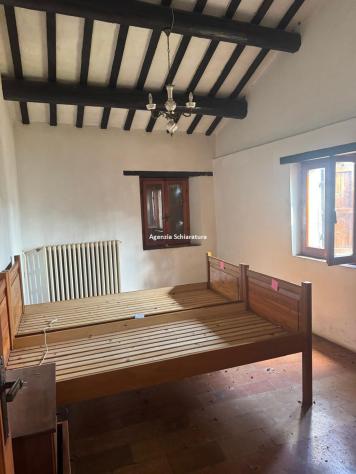 FARNETO VENDESI CASA SINGOLA CON DUE ETTARRI DI TERRENO AGRICOLO - Foto 13
