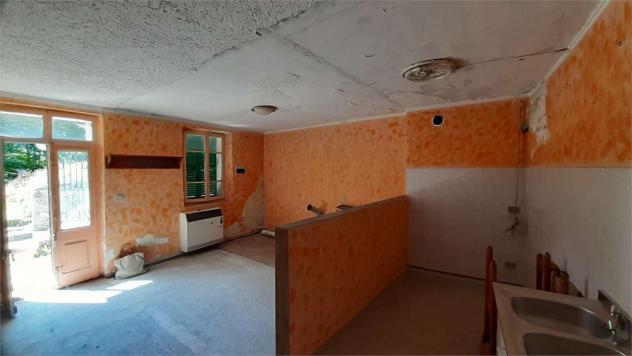 V000289 - APPARTAMENTO CON TERRAZZO, CANTINA E GIARDINO - Foto 4