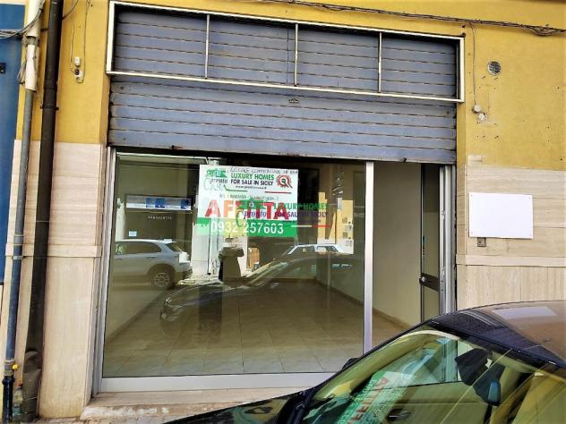 Rif. 8307- Locale commerciale