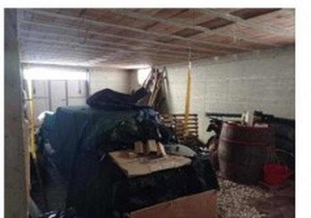Immobile in asta di 156 m², box auto in vendita a Fratte Rosa - Foto 4