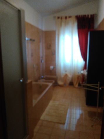 CAMERE DOPPIE USO SINGOLA IN ATTICO PER TRASFERTISTI BREVI PERIODI - Foto 4