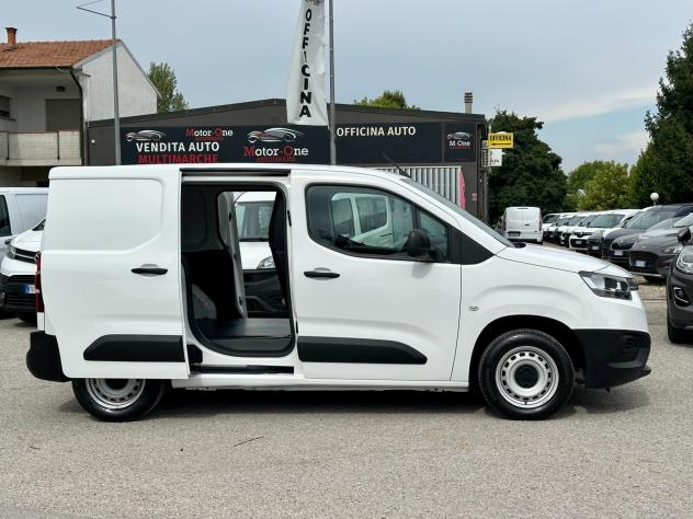 Toyota Proace City 1.5D 100 CV S&S Comfort - Foto 7