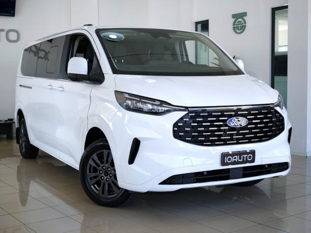 Ford Tourneo Custom 2Titanium 9 posti 2024
