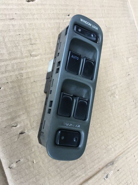 Pulsantiera Alzavetri Anteriore SINISTRA / SX Suzuki Grand VITARA 2.0 TDI 2001