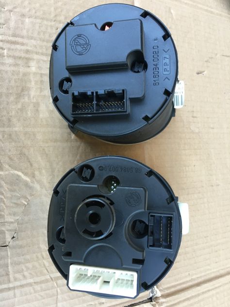 Quadro Strumenti / Strumentazione Alfa Romeo 156 M-JET 16 V. anno 2004 - Foto 4