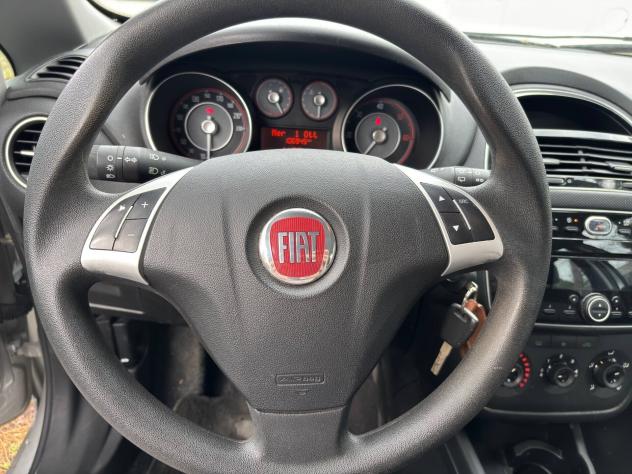Fiat Punto 1.3 MJT II S&S 95 CV 5 porte Street - Foto 9