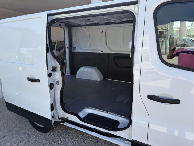 Renault Trafic 2.0 DCI 120 C.V. PC-TN L1-H1 ICE PLUS FURGONE - Foto 8