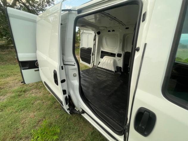Fiat Dobl1.6 MJT 105CV Cargo Business - IVA ESPOSTA -- Km certificati - Foto 6