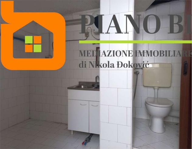 V000542 - AMPI LOCALI PER LABORATORIO/MAGAZZINO/GARAGE IN CENTRO CITTA' - Foto 14