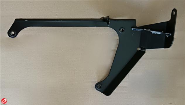 1007144 STAFFA SUPPORTO VASCHETTA MICROCAR M.GO