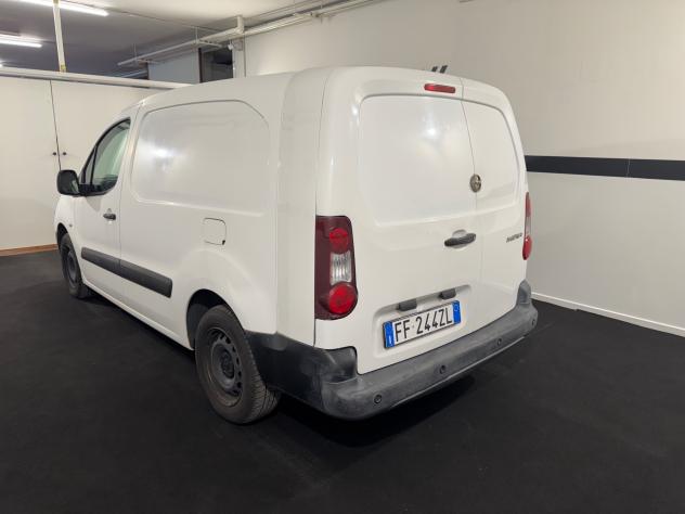 Peugeot Partner BlueHDi 100 L1 Furgone Premium - Foto 6