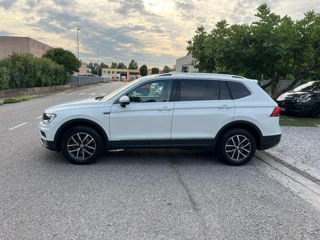 Volkswagen Tiguan 2.0 TDI SCR DSG Sport BlueMotion Technology - Foto 6